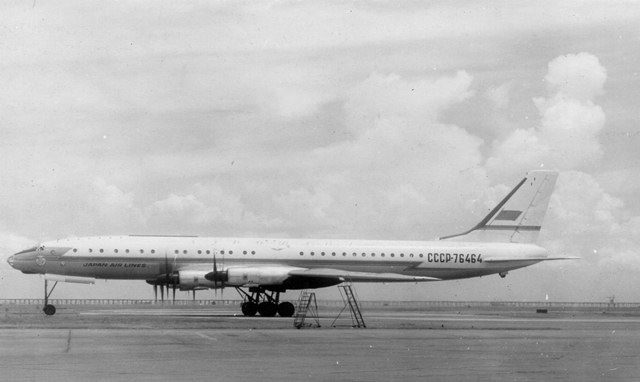 ❶　1/200　アエロフロート　ツポレフ Tu-134A-3 RA-65770 プレミアムビッグハンドメイドツポレフ TU-144「アエロフロート